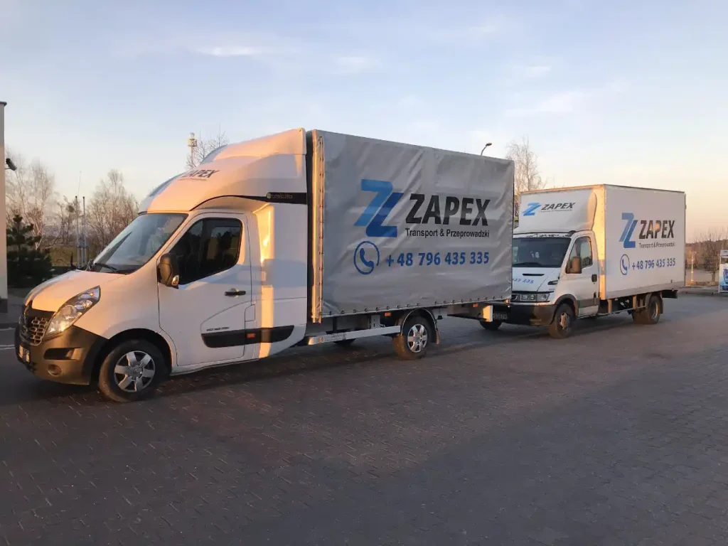wywoz i utulizacja mebli wykonana przez dwa samochody dostawcze firmy zapex